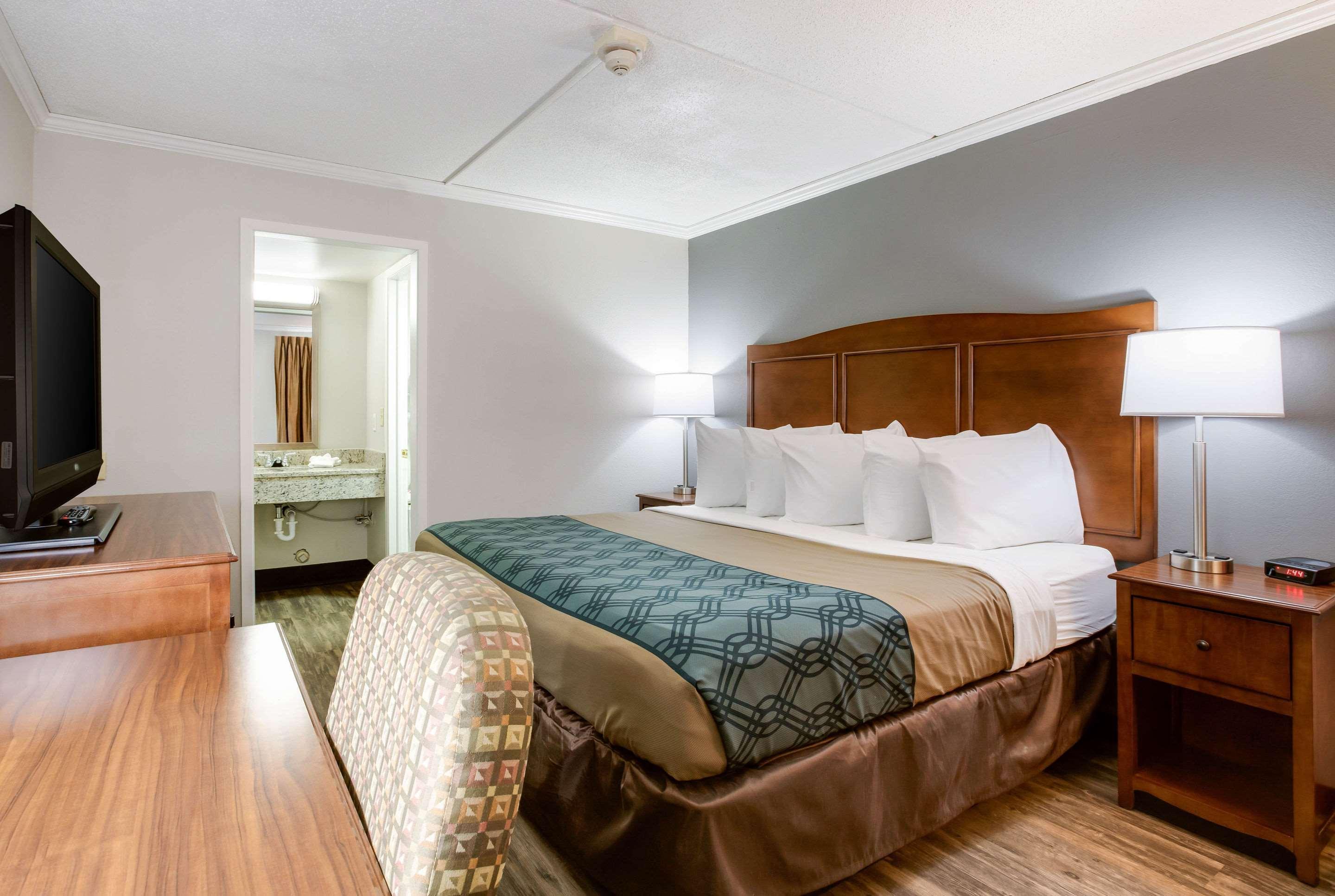 Travelodge By Wyndham Canton-Livonia Area, Mi Экстерьер фото