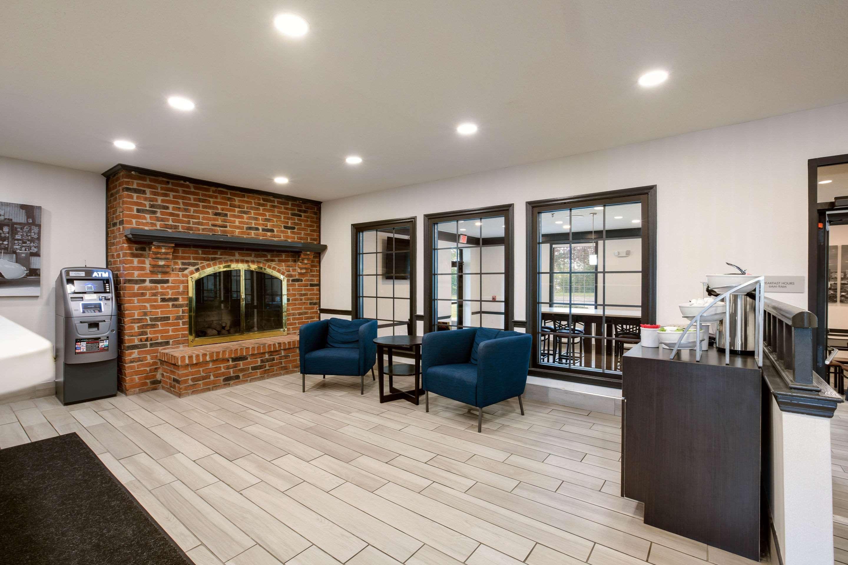 Travelodge By Wyndham Canton-Livonia Area, Mi Экстерьер фото