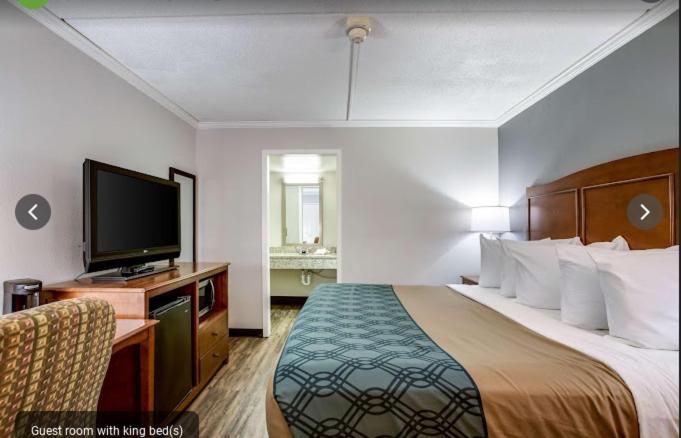 Travelodge By Wyndham Canton-Livonia Area, Mi Экстерьер фото