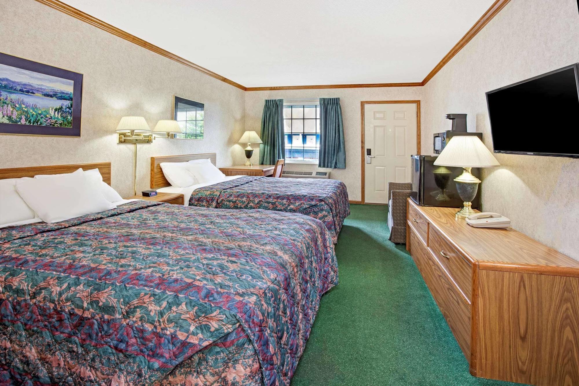 Travelodge By Wyndham Canton-Livonia Area, Mi Экстерьер фото